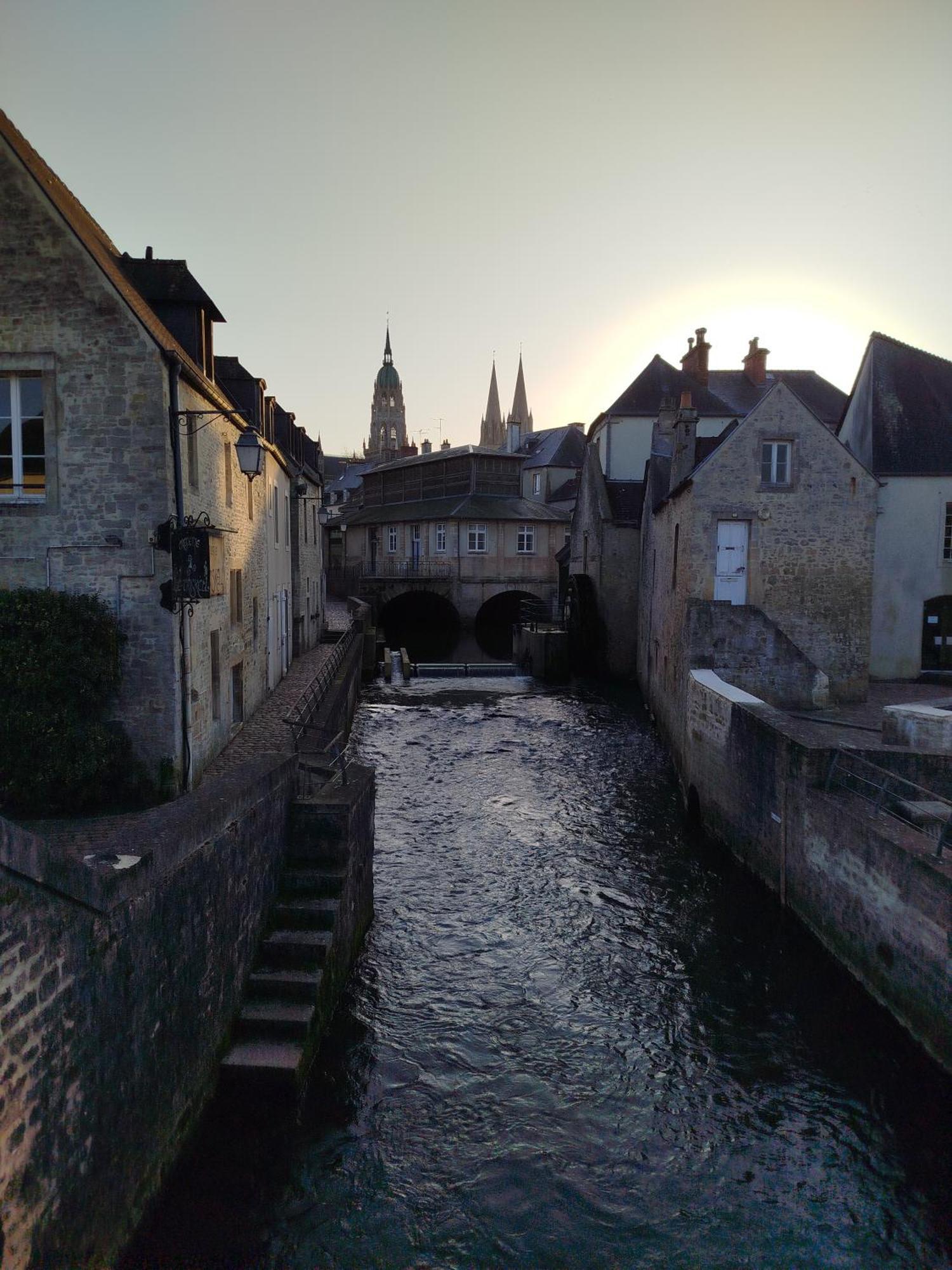 Logis Proche Des Plages Du Debarquement Vaucelles 外观 照片